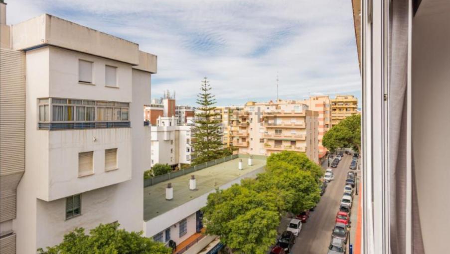 Stylish 3 Bedroom Penthouse In Marbella Centre With Large Pool Close To The Beach Екстериор снимка