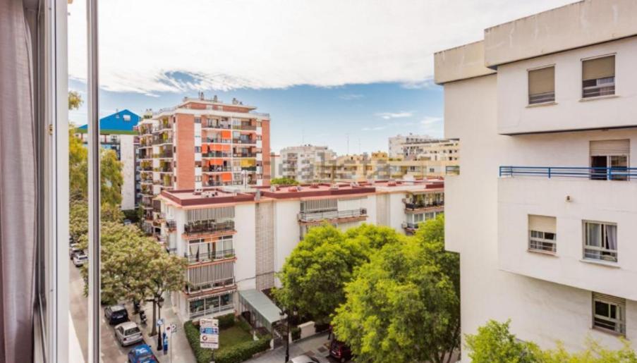 Stylish 3 Bedroom Penthouse In Marbella Centre With Large Pool Close To The Beach Екстериор снимка