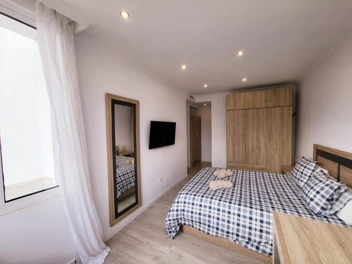 Stylish 3 Bedroom Penthouse In Marbella Centre With Large Pool Close To The Beach Екстериор снимка