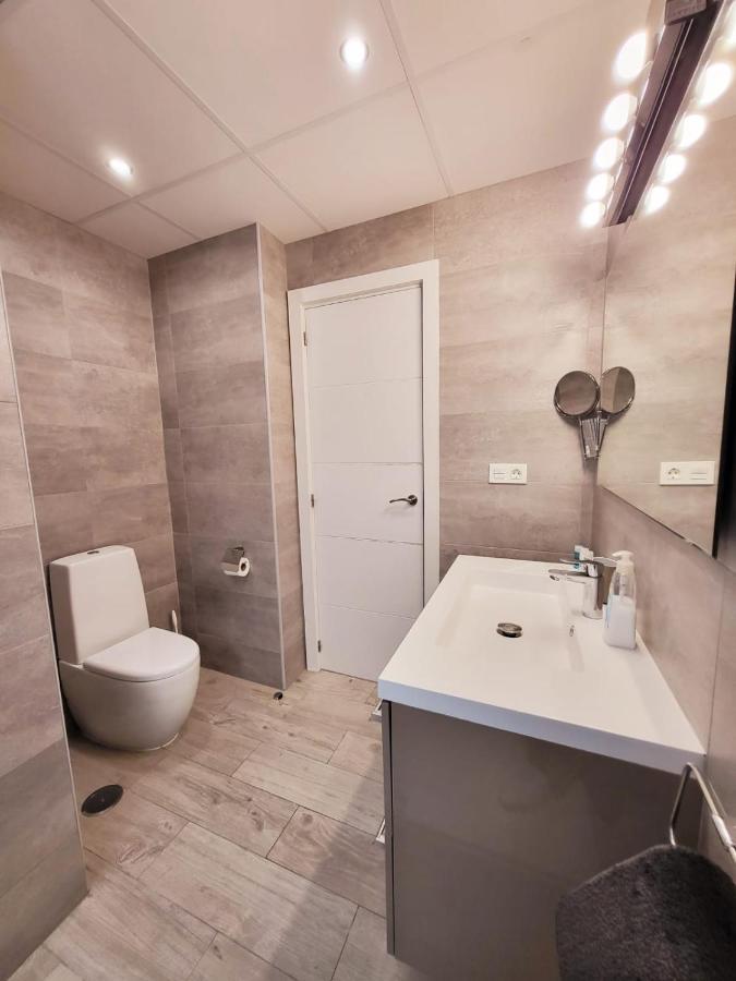 Stylish 3 Bedroom Penthouse In Marbella Centre With Large Pool Close To The Beach Екстериор снимка